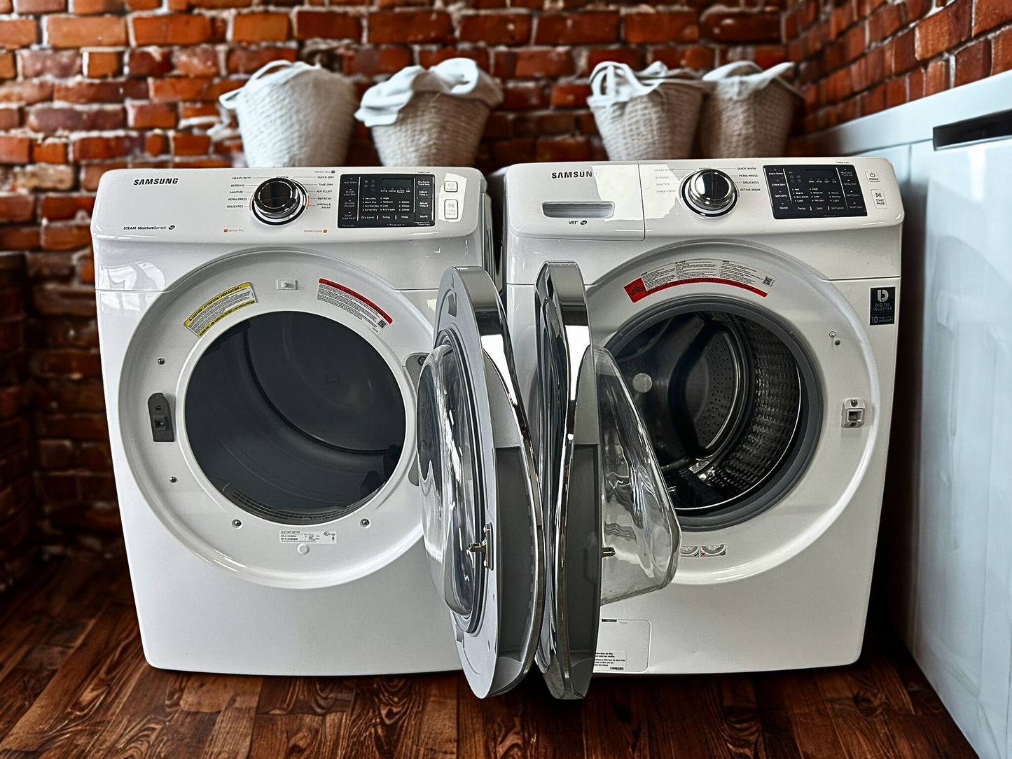 Samsung 7.5 cu. ft. Electric Dryer with Self-Cleaning Technology (Models DVE45N5300W)