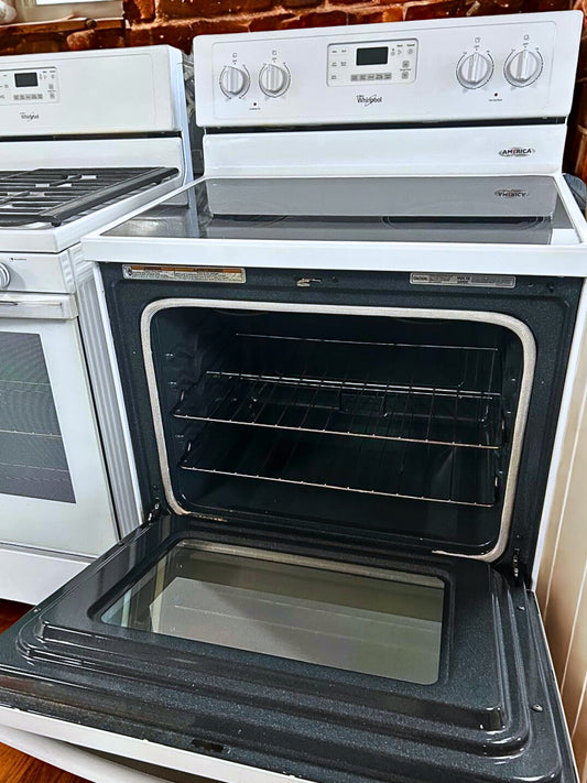 Whirlpool 30-Inch Freestanding Electric Range with 5.3 cu. ft. Oven  (Model WFE515S0EW)