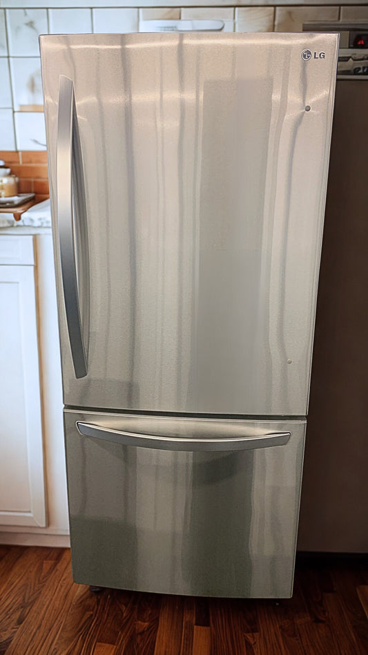 LG 22 cu. ft. Bottom Freezer Refrigerator with Smart Cooling™ System (Model LRDNS2200S)