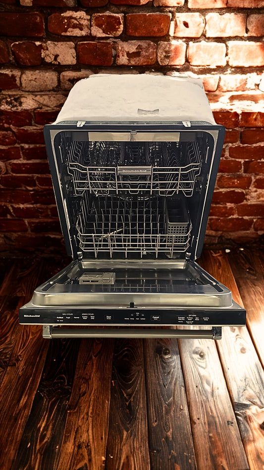 KitchenAid 24-Inch Built-In Dishwasher with FreeFlex™ Third Rack (Model KDTM704KPS)
