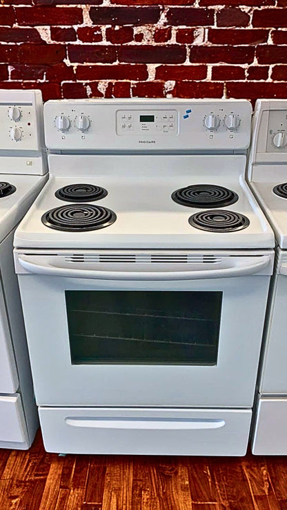 Frigidaire 30-Inch Freestanding Electric Range with 5.3 Cubic Oven (Model FFEF3016VW)