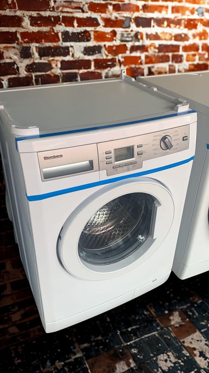 Blomberg 2.3 cu. ft. Compact Front Load Washer with Energy-Efficient Design (Model WM77120)