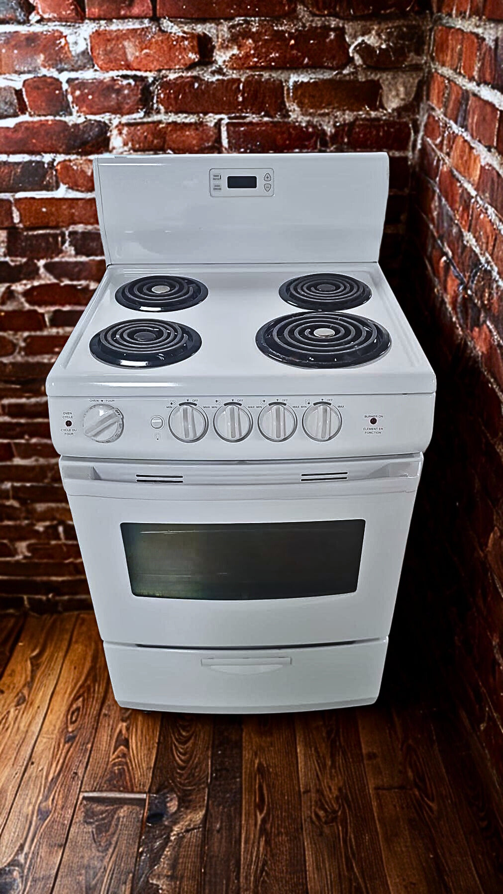 GE 24-Inch Freestanding Coil-Top Electric Range with Compact Built (Model JCAS300DMWW)