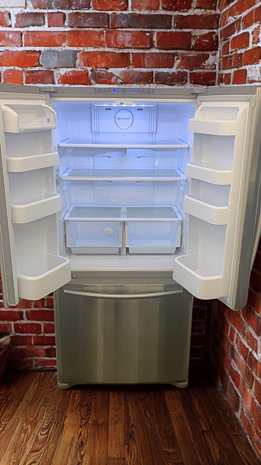 Samsung 32-Inch Wide 18 cu. ft. French Door Refrigerator (Model RF18HFENBSR)