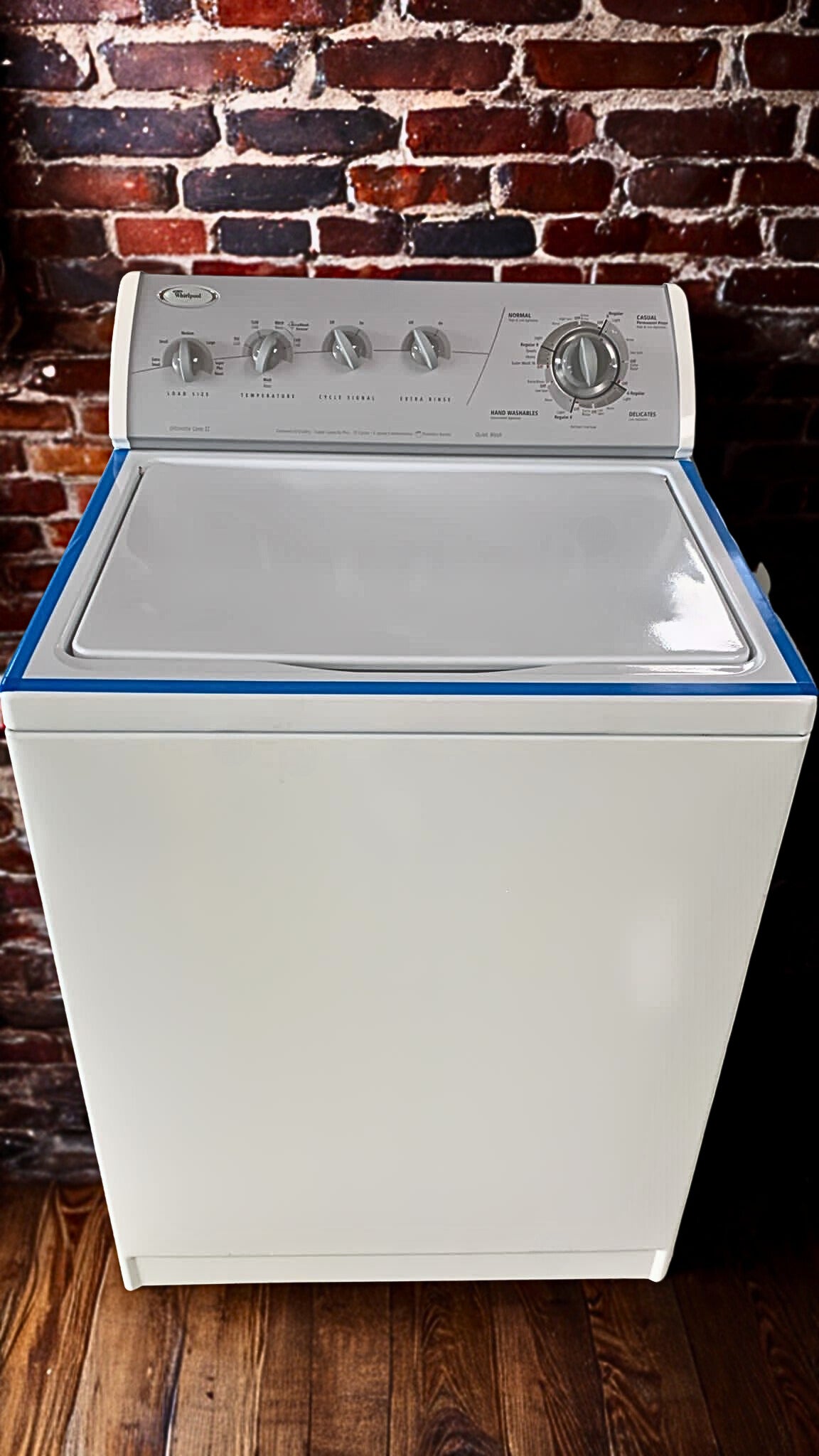 Whirlpool 4.5 cu. ft. Top Load Washer with Adaptive Wash Technology (Model WTW5700SW)