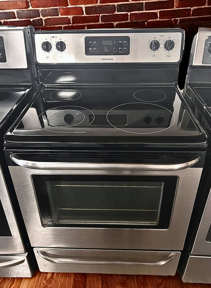 Frigidaire 30-Inch Freestanding Electric Range with 4.9 cu. ft. Capacity (Model FFEF3043LS)