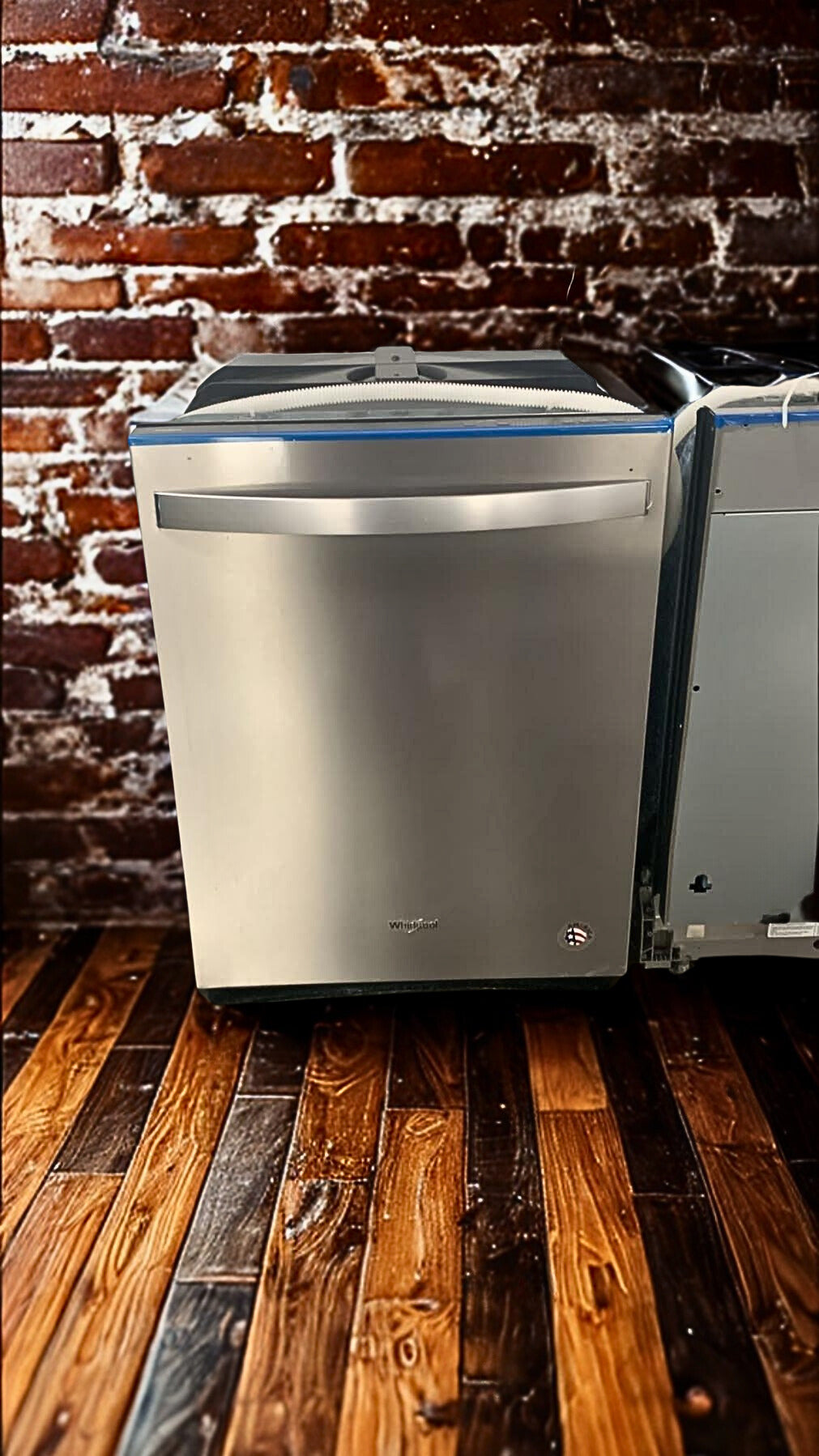 Whirlpool 24-Inch Built-In Dishwasher with Third Rack and Sensor Cycle (Model WDT780SAEM)