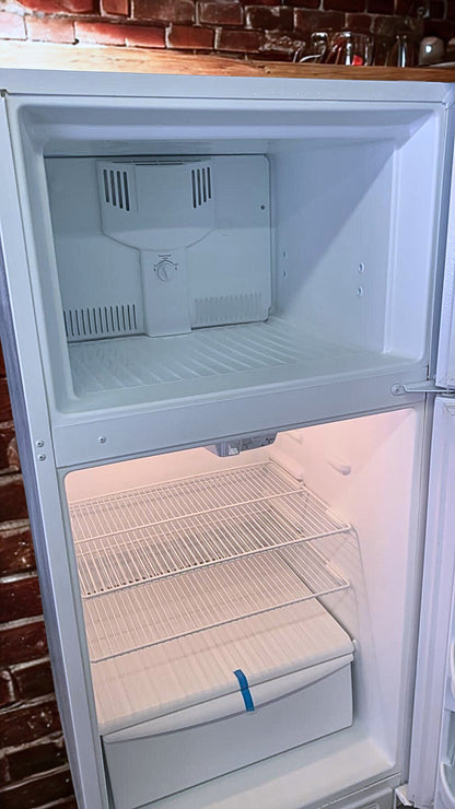 Frigidaire 15 cu. ft. Top Freezer Refrigerator with Adjustable Shelves (Model FRT15HB3DQ)