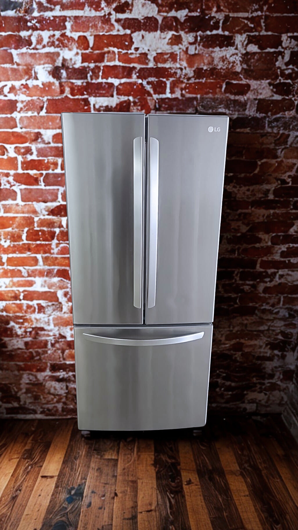 LG 22 cu. ft. French Door Refrigerator with Smart Cooling System (Model LFCS22520S)