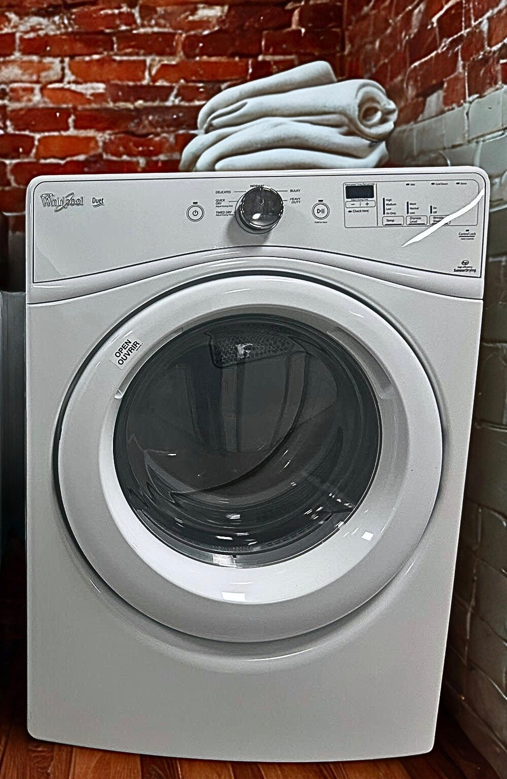 Whirlpool 7.5 cu. ft. Electric Dryer with AccuDry™ Sensor Technology (Model WED75HEFW)